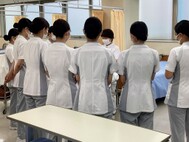 【看護学科】２年生「母性看護学方法論Ⅰ」の演習をしました