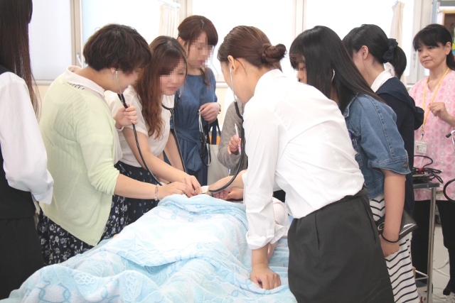 看護学科体験入学 フィジコ体験